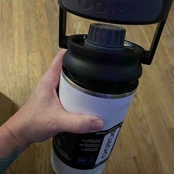 Igloo Stainless Steelel Twist n’ Chug Bottle 36 Oz - Picture 8 of 10